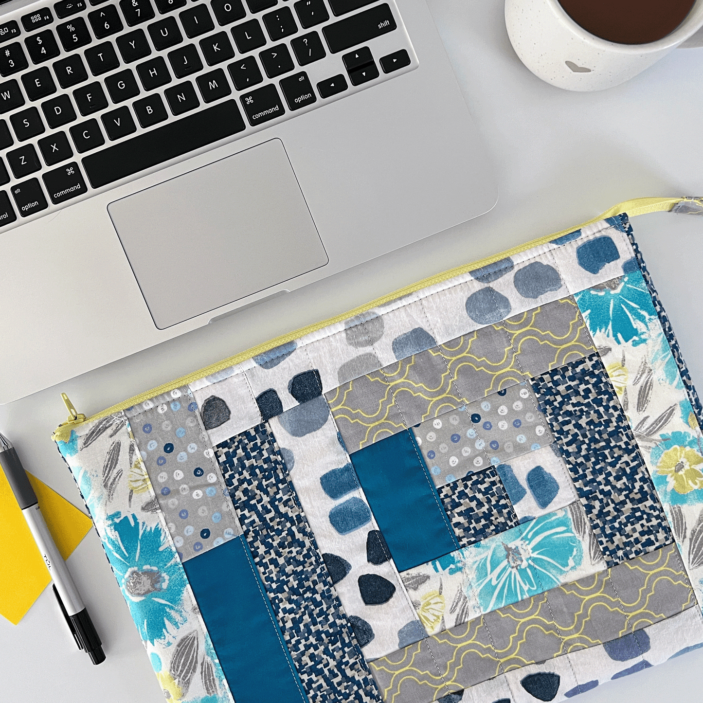 Laptop Sleeve, SM | Log Cabin | Gray, Yellow, Turquoise